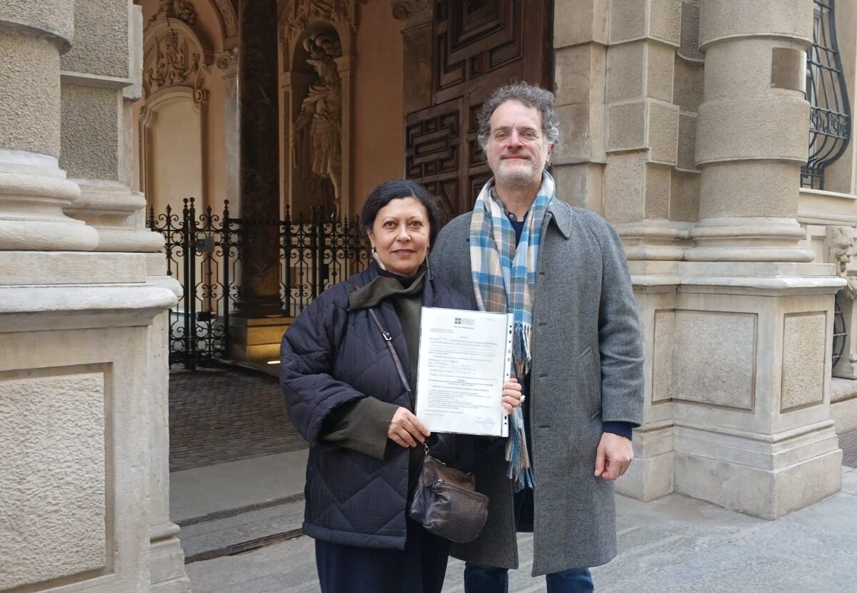 Torino, consegnate alla Regione le 4000 firme per impedire la chiusura dl Barattolo